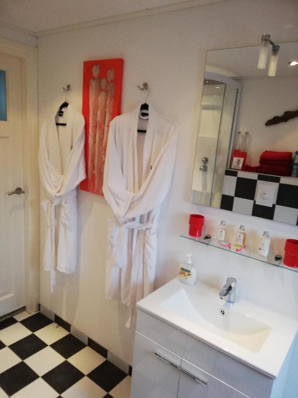 Rest En Romte Bed & Breakfast Birdaard Luaran gambar